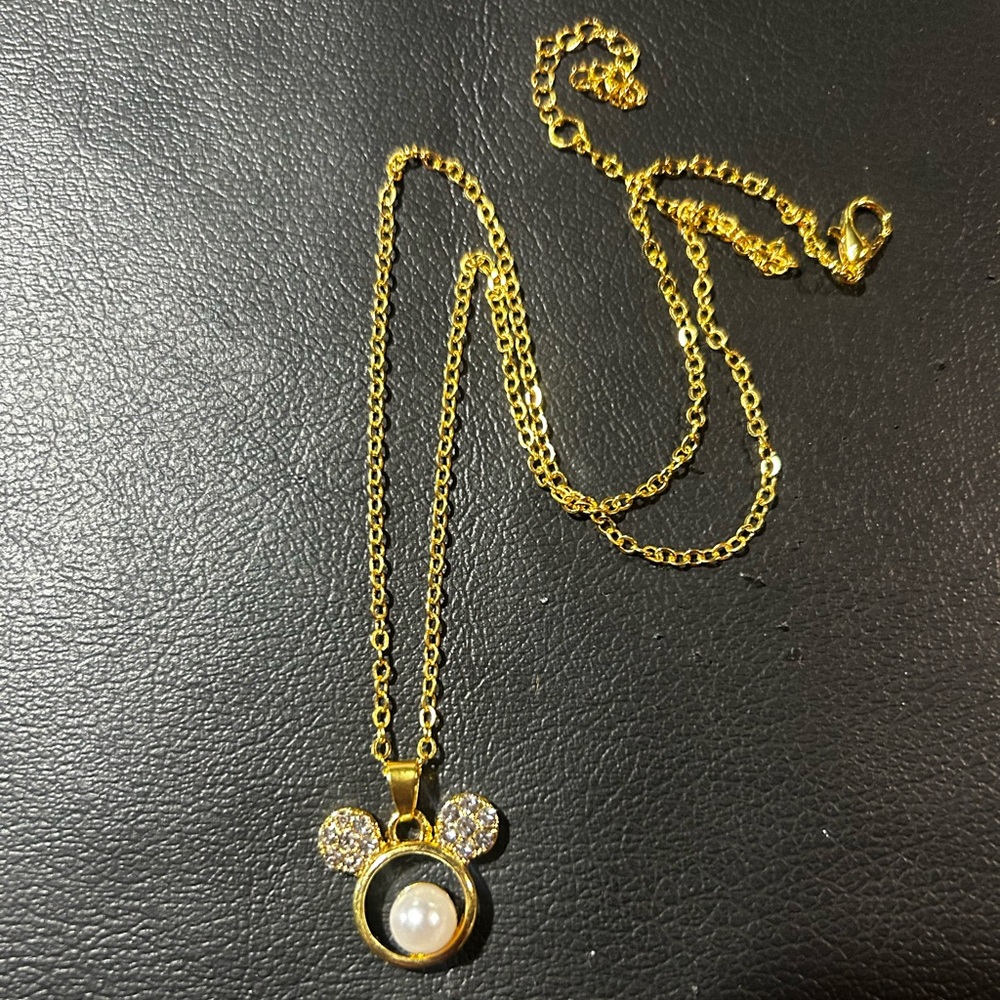 New Disney Gold & Pearl Mickey Mouse Head Necklace Jewelry cute gift Disney fan